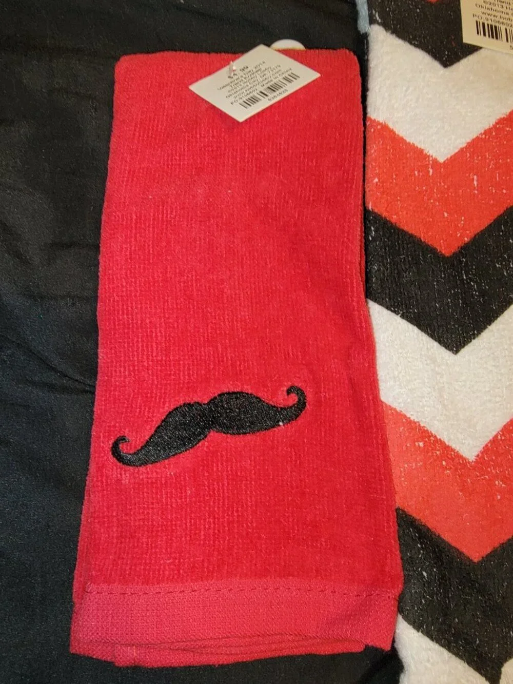 Hobby Lobby 3 Piece Hand Towel Set Lips Kiss Mustache Red Black White Chevron